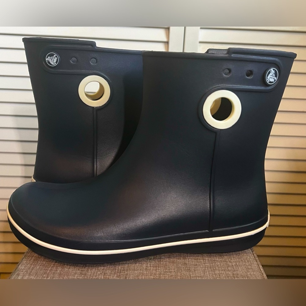 Crocs Jaunt Shorty Rain Boots